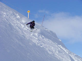 The author samples some of Kicking Horse's steep upper mountain ridges. (photo: FTO/Chris Keeler/J&E Productions)